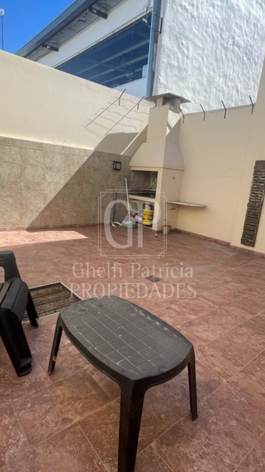 - CASA EN VENTA-