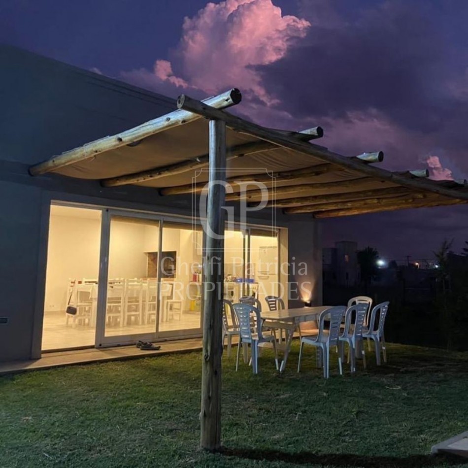 -CASA QUINTA GOWLAND-