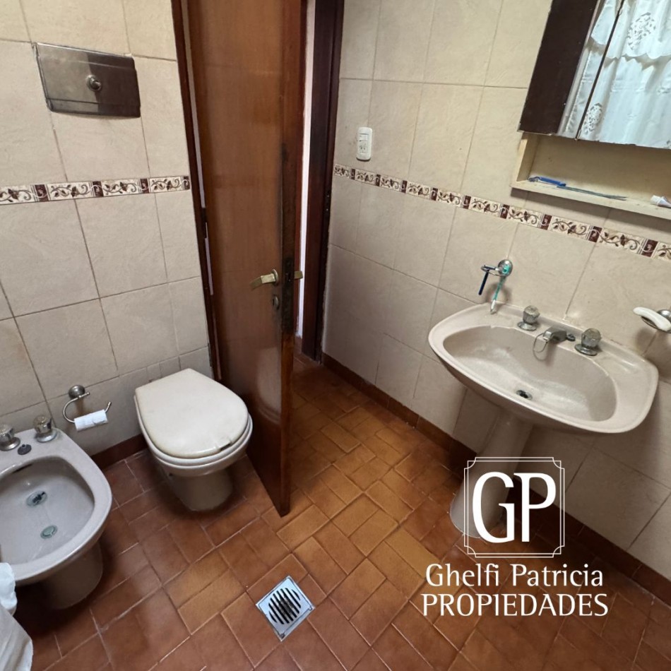 - CASA EN VENTA-