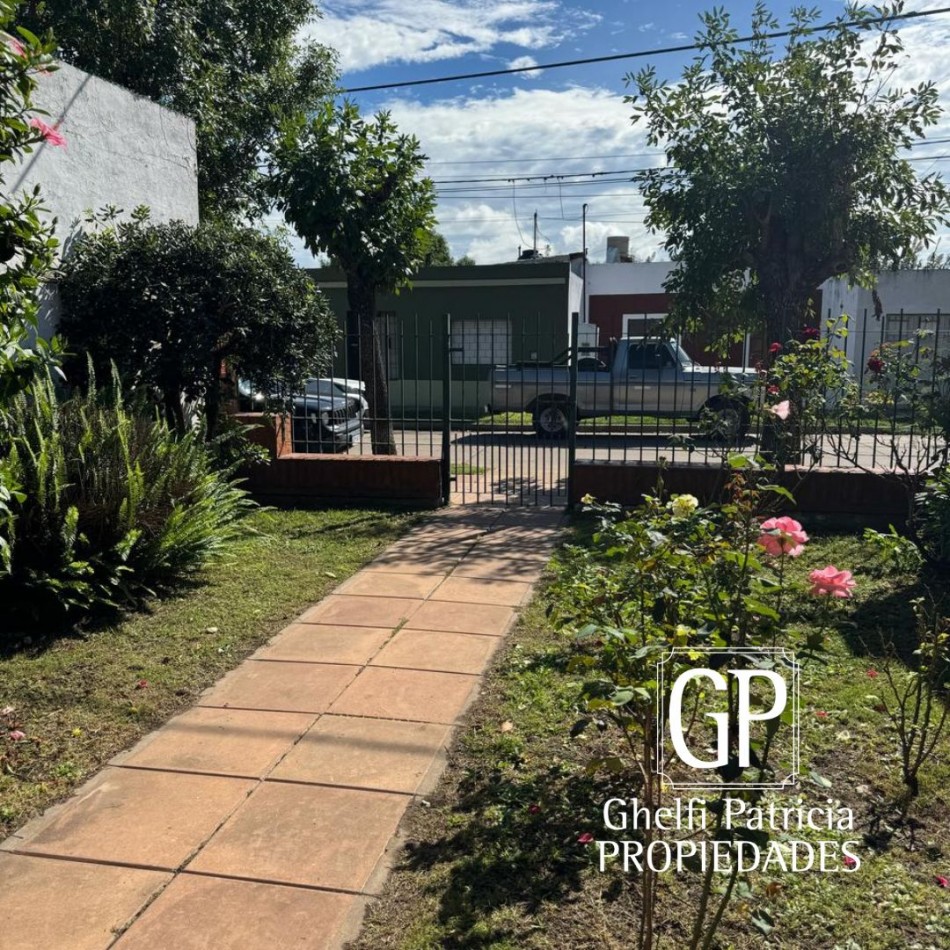 - CASA EN VENTA-