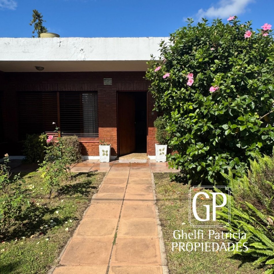 - CASA EN VENTA-