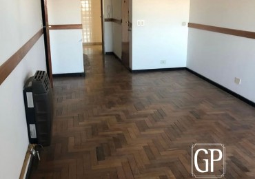 DEPARTAMENTO CENTRICO EN VENTA.